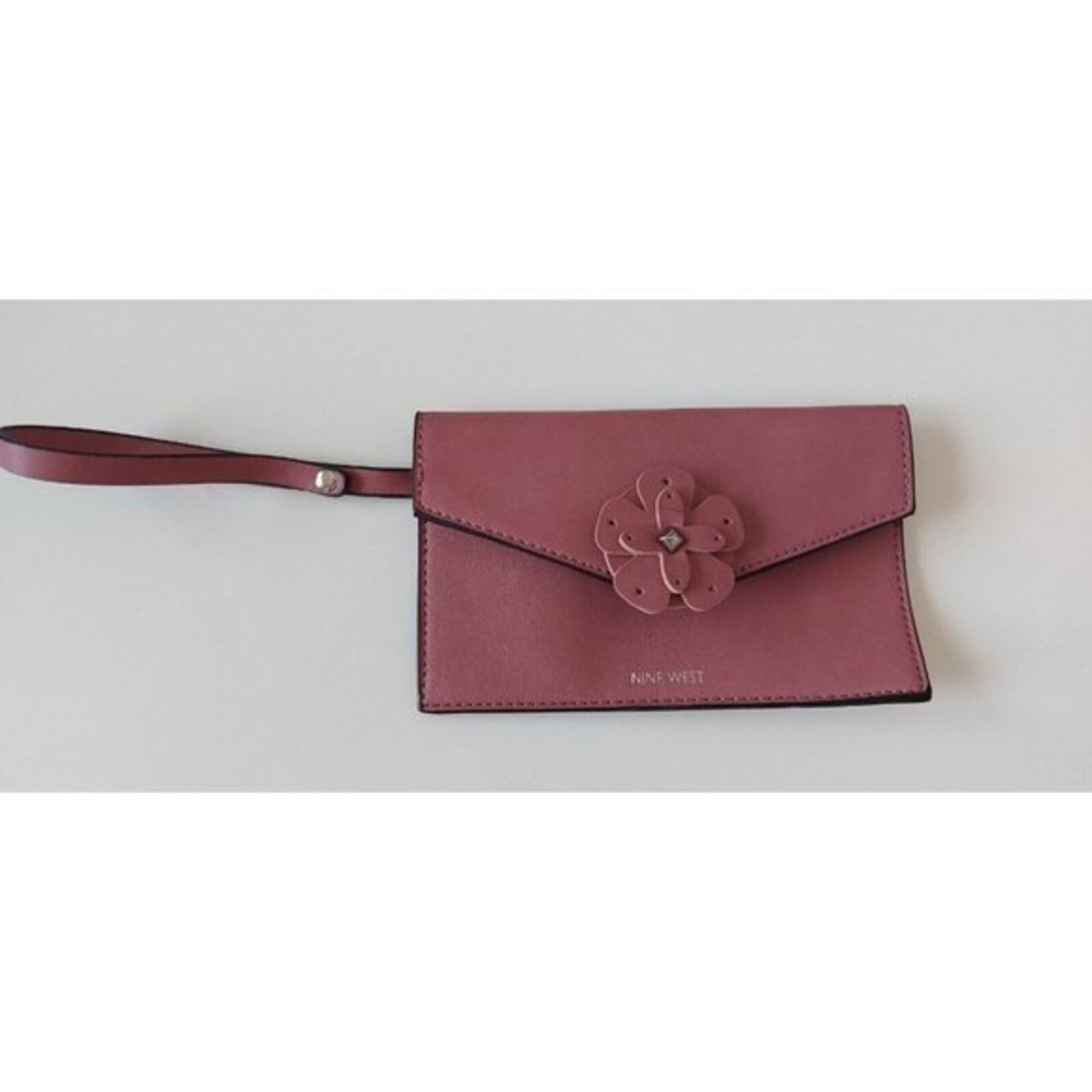 NINE WEST Party Wallet WRISTLET Dusty‎ Rose One Pocket Flower Accent